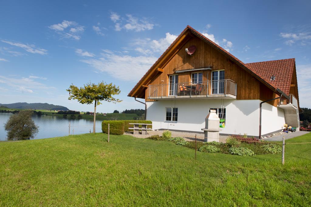 B&B Ferienhof Am See Willerzell Bagian luar foto